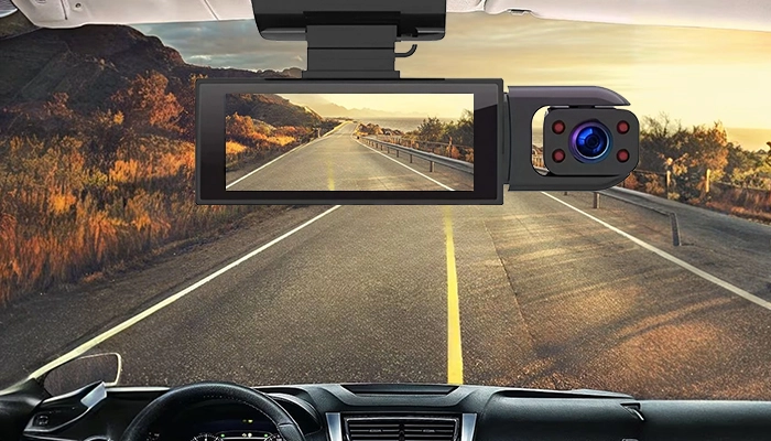 Sherum dash camera mounted in a car